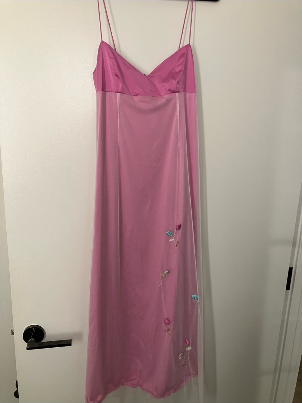 Argenti Pink silk Dress with lace and Floral Embroidery 8